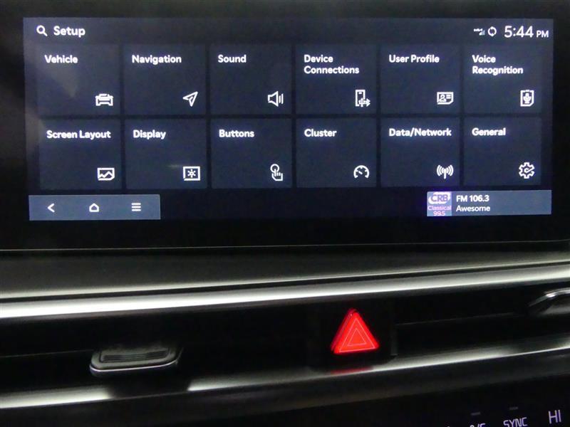 used 2025 Kia Sorento Hybrid car, priced at $29,900