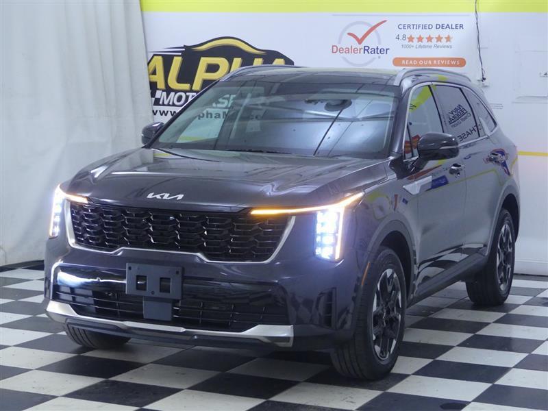 used 2025 Kia Sorento car, priced at $28,500