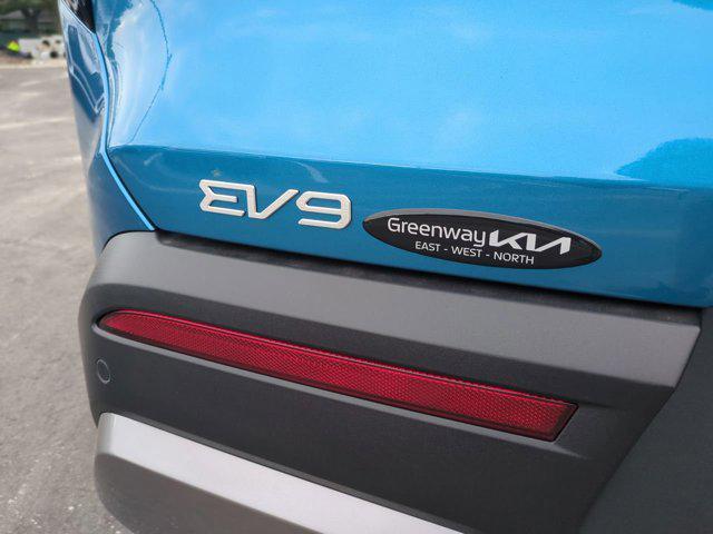 new 2026 Kia EV9 car, priced at $51,280