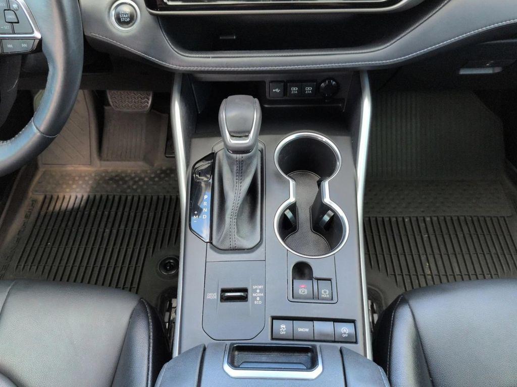 used 2021 Toyota Highlander car, priced at $25,221