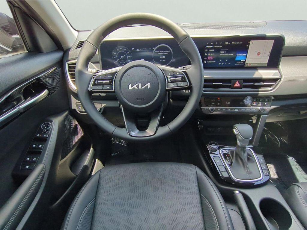 new 2026 Kia Seltos car, priced at $26,876