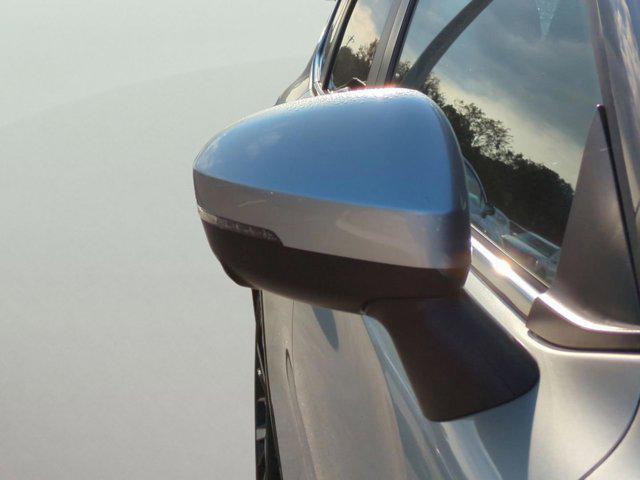 used 2024 Mitsubishi Outlander car, priced at $21,144