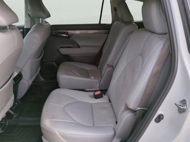 used 2021 Toyota Highlander Hybrid car, priced at $30,700