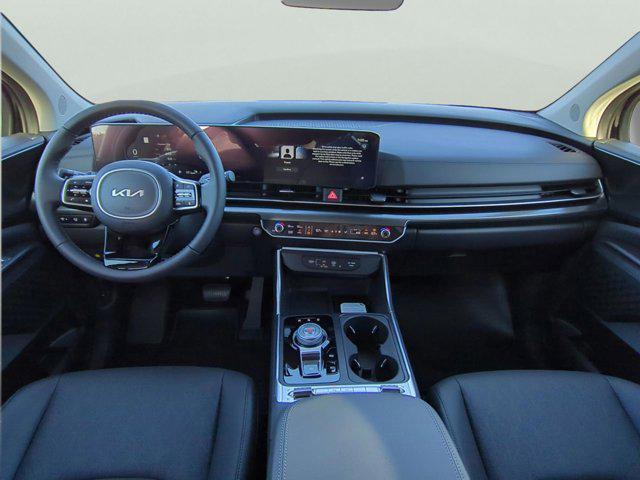 new 2026 Kia Carnival Hybrid car, priced at $47,769