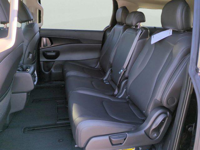 new 2026 Kia Carnival Hybrid car, priced at $47,769