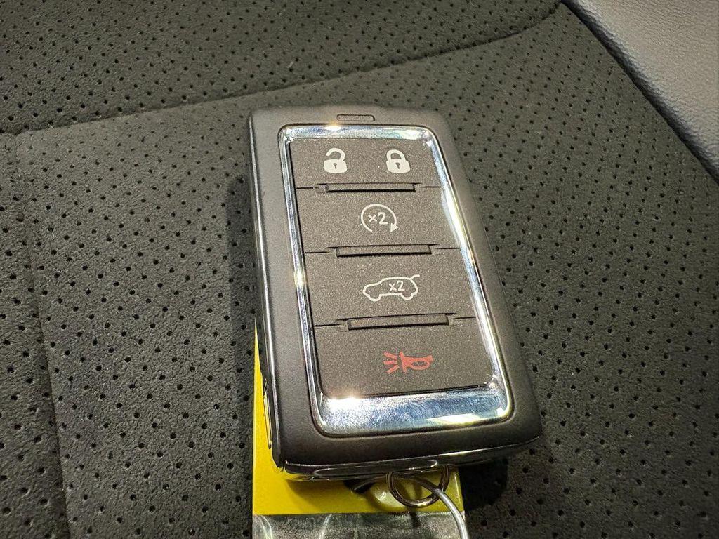 new 2026 Jeep Grand Cherokee car, priced at $49,520
