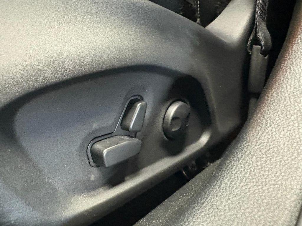 used 2025 Jeep Compass car, priced at $28,899