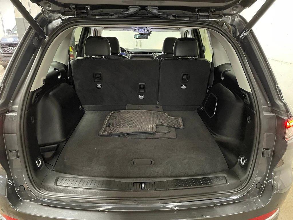 used 2022 Jeep Grand Cherokee car, priced at $30,909
