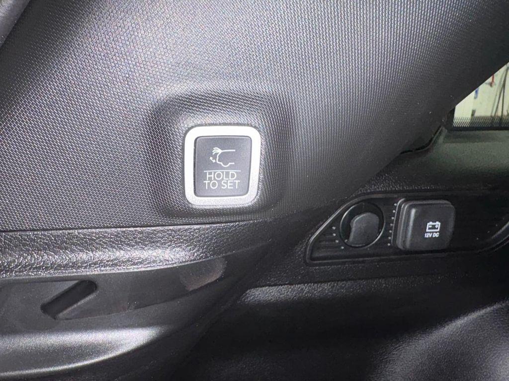new 2026 Jeep Grand Cherokee car, priced at $45,900