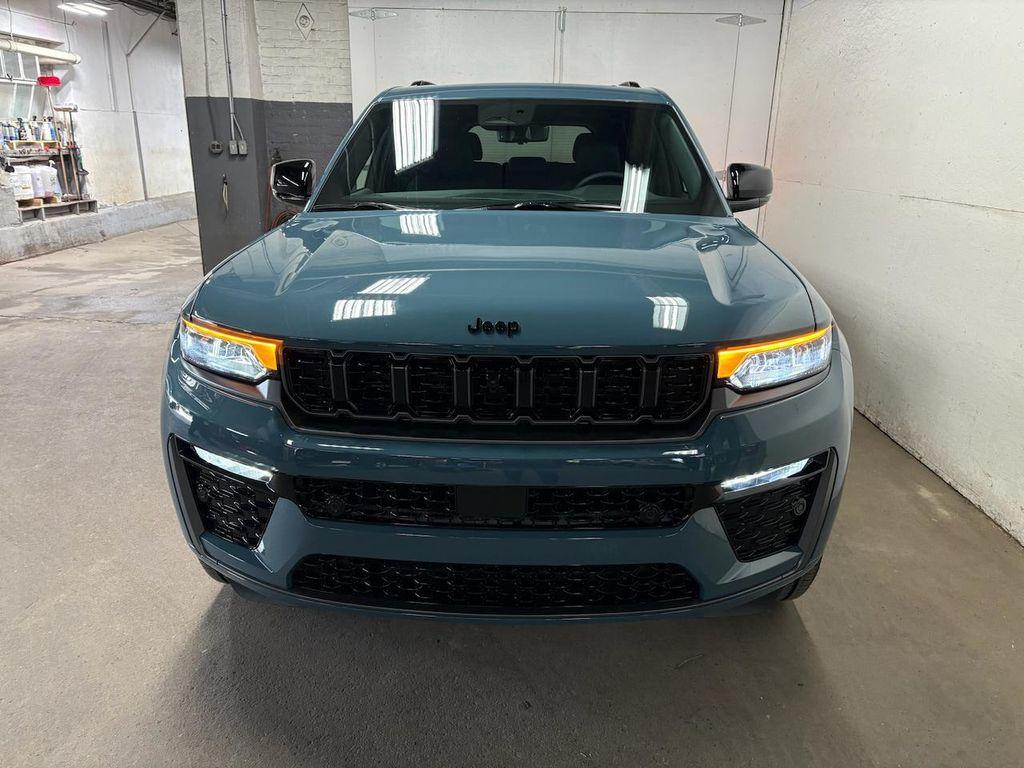 new 2026 Jeep Grand Cherokee car, priced at $55,430
