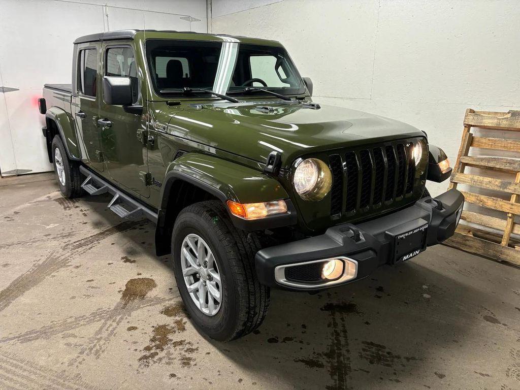 used 2023 Jeep Gladiator car, priced at $34,999