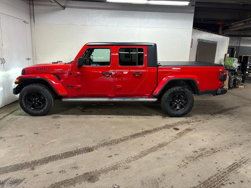 used 2022 Jeep Gladiator car, priced at $31,974