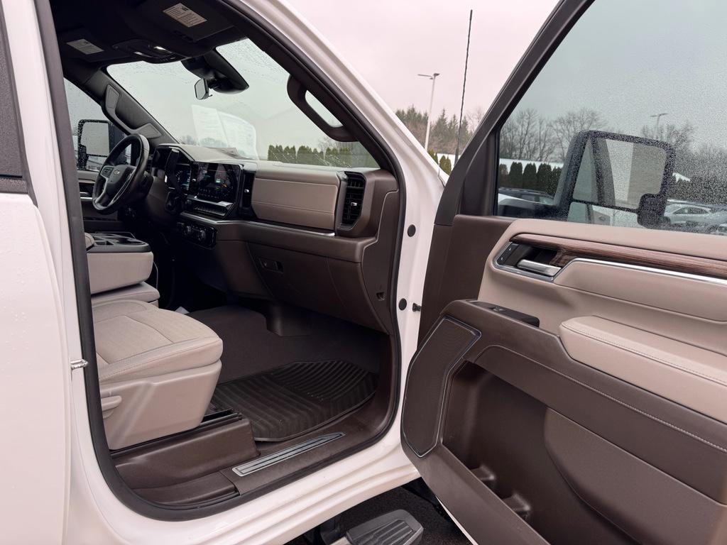 used 2024 Chevrolet Silverado 2500 car, priced at $52,073