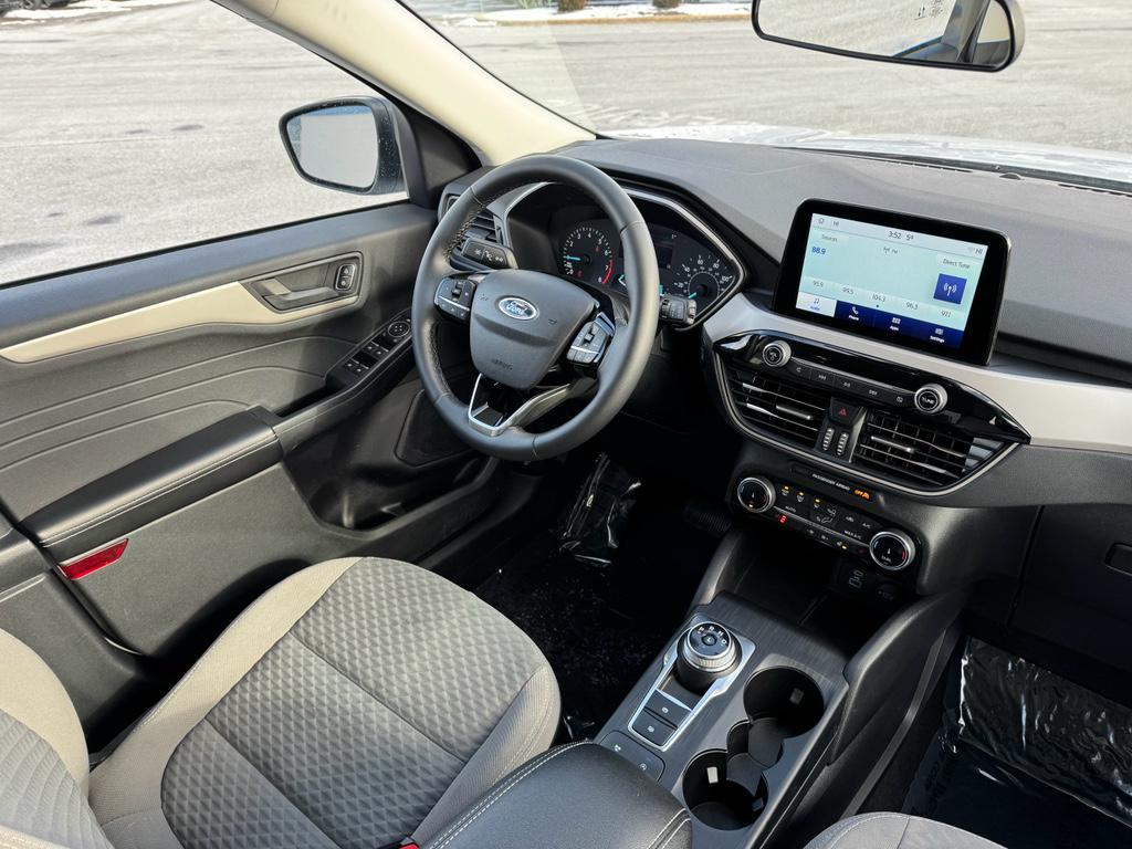 used 2022 Ford Escape car, priced at $22,359