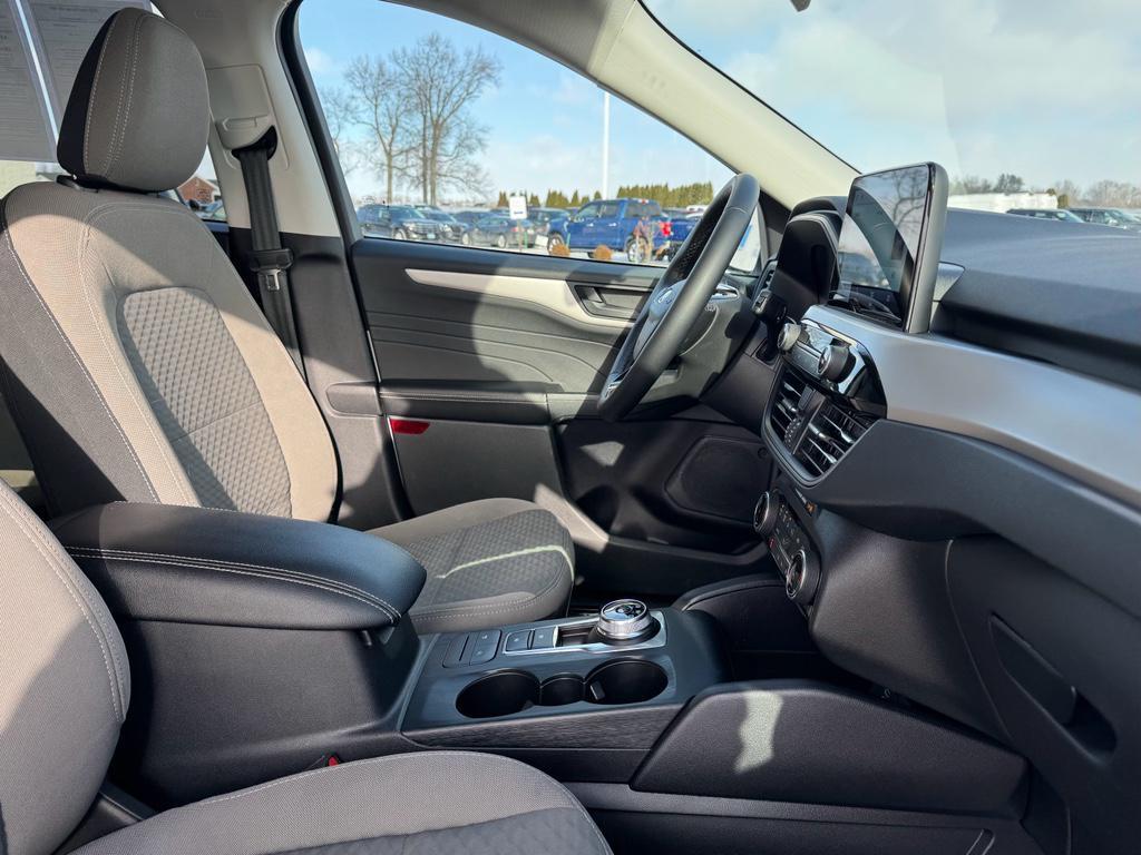 used 2022 Ford Escape car, priced at $22,359