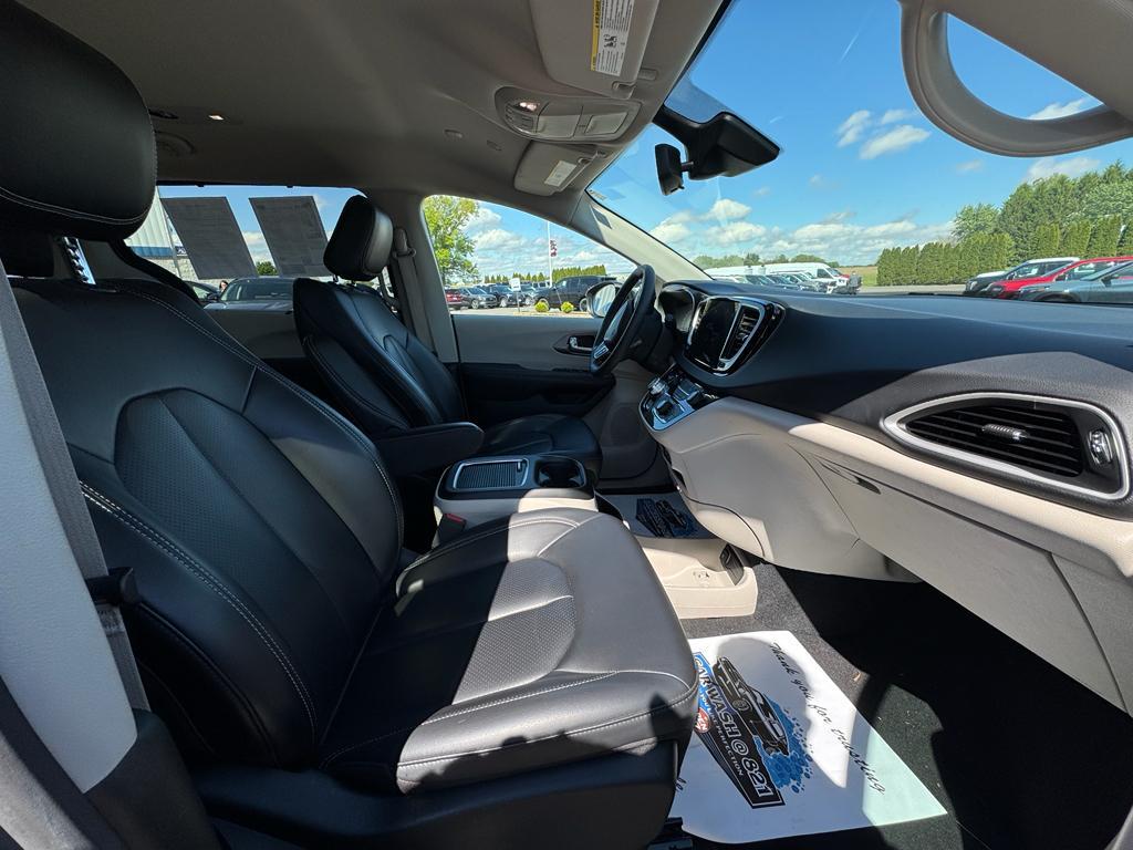 used 2023 Chrysler Pacifica car, priced at $27,243