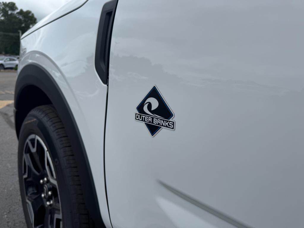 new 2025 Ford Bronco Sport car, priced at $36,998