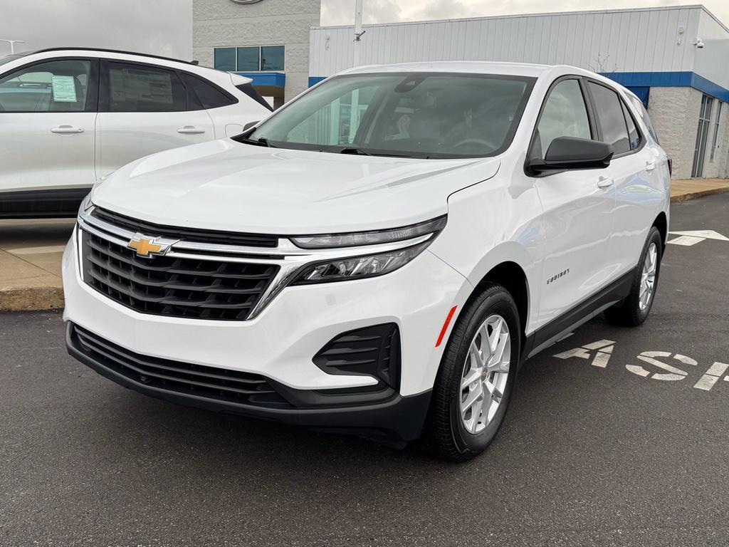 used 2024 Chevrolet Equinox car, priced at $22,994
