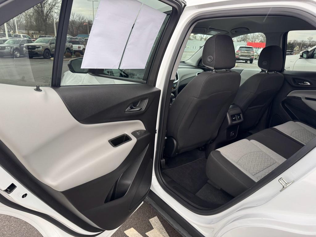 used 2024 Chevrolet Equinox car, priced at $22,994