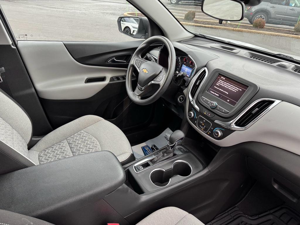 used 2024 Chevrolet Equinox car, priced at $22,994