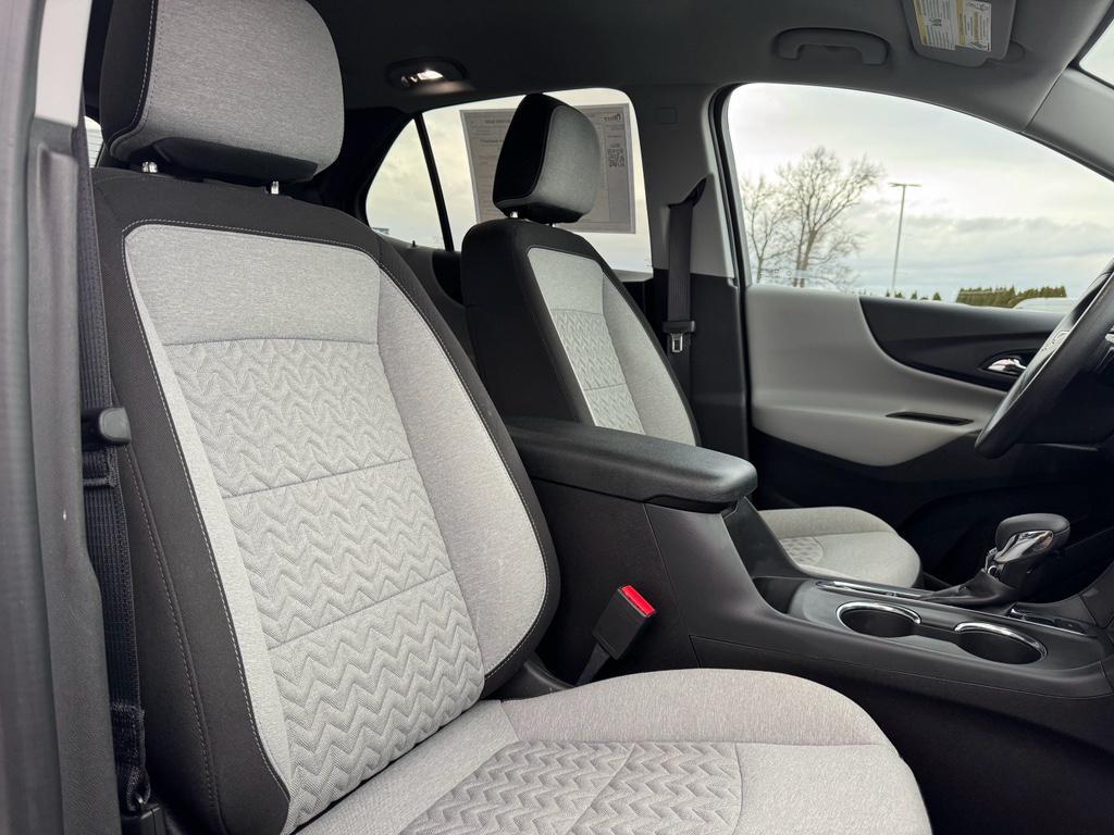 used 2024 Chevrolet Equinox car, priced at $22,994