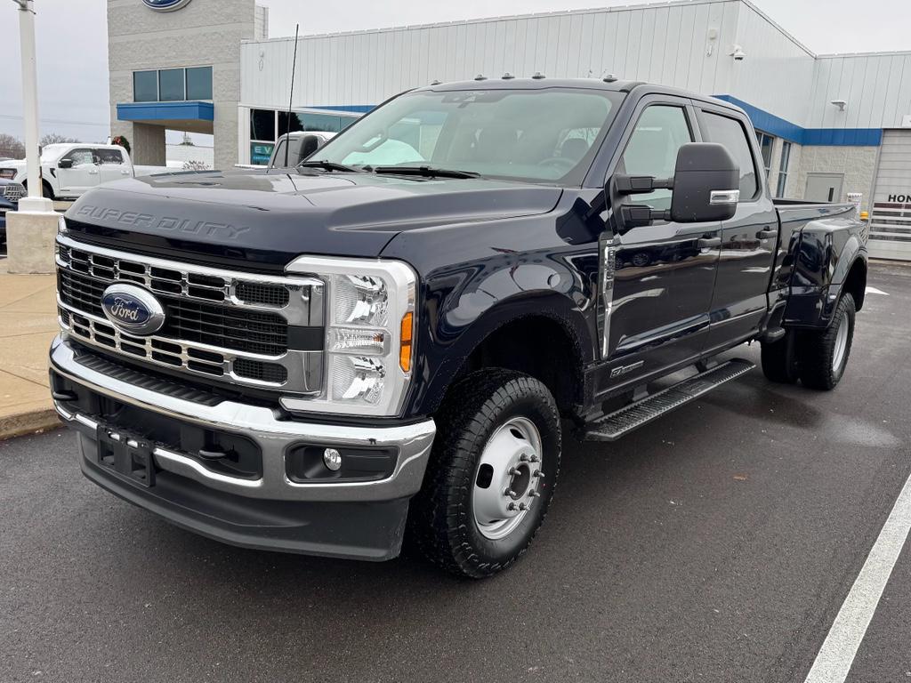 used 2025 Ford F-350 car, priced at $55,610