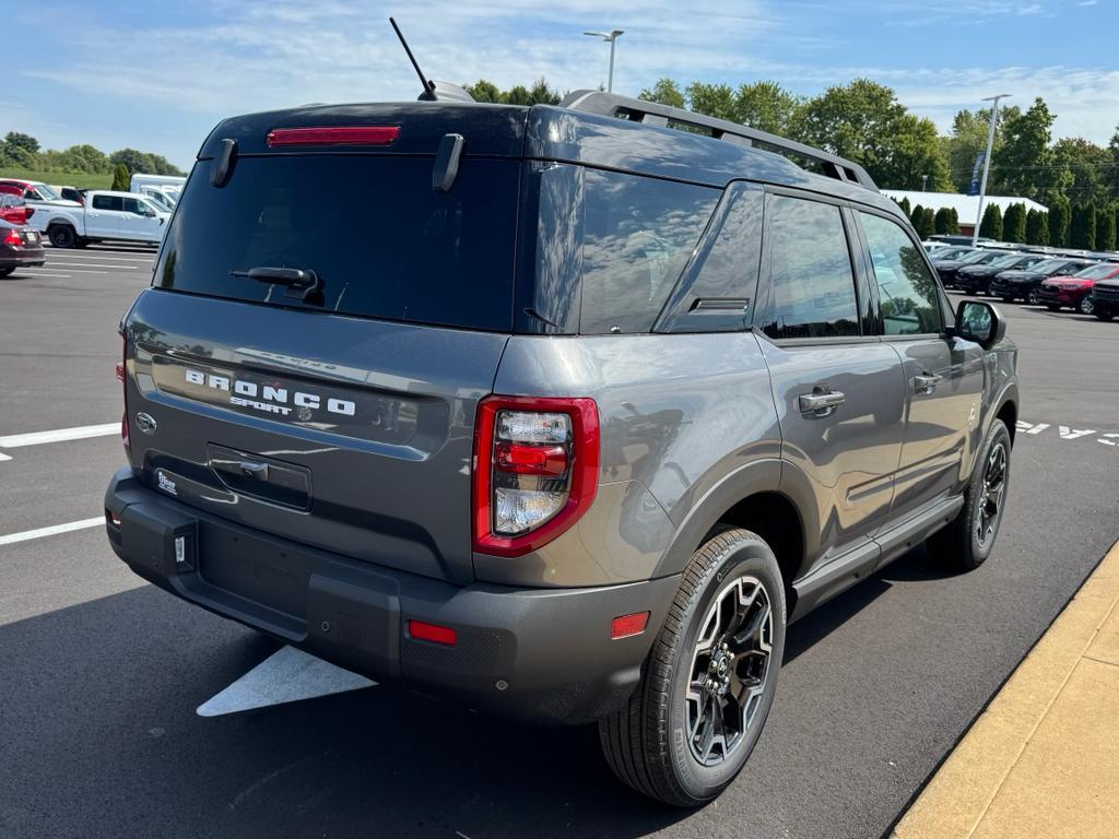 new 2025 Ford Bronco Sport car, priced at $37,913