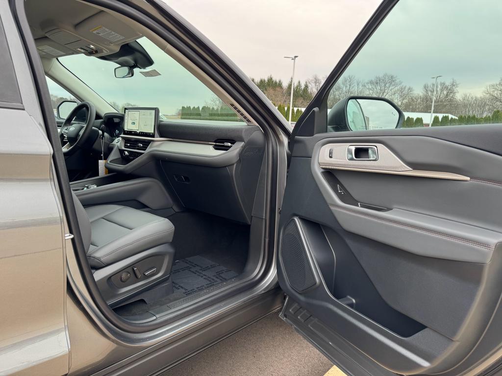 new 2026 Ford Explorer car, priced at $46,185