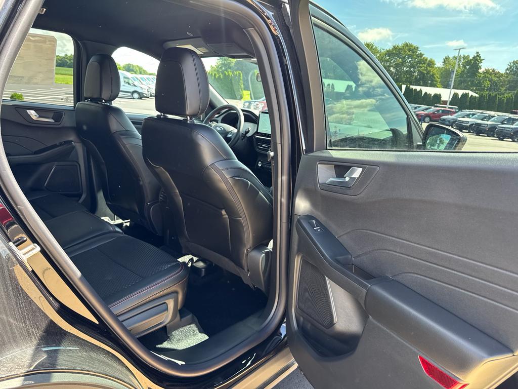 new 2025 Ford Escape car, priced at $33,664