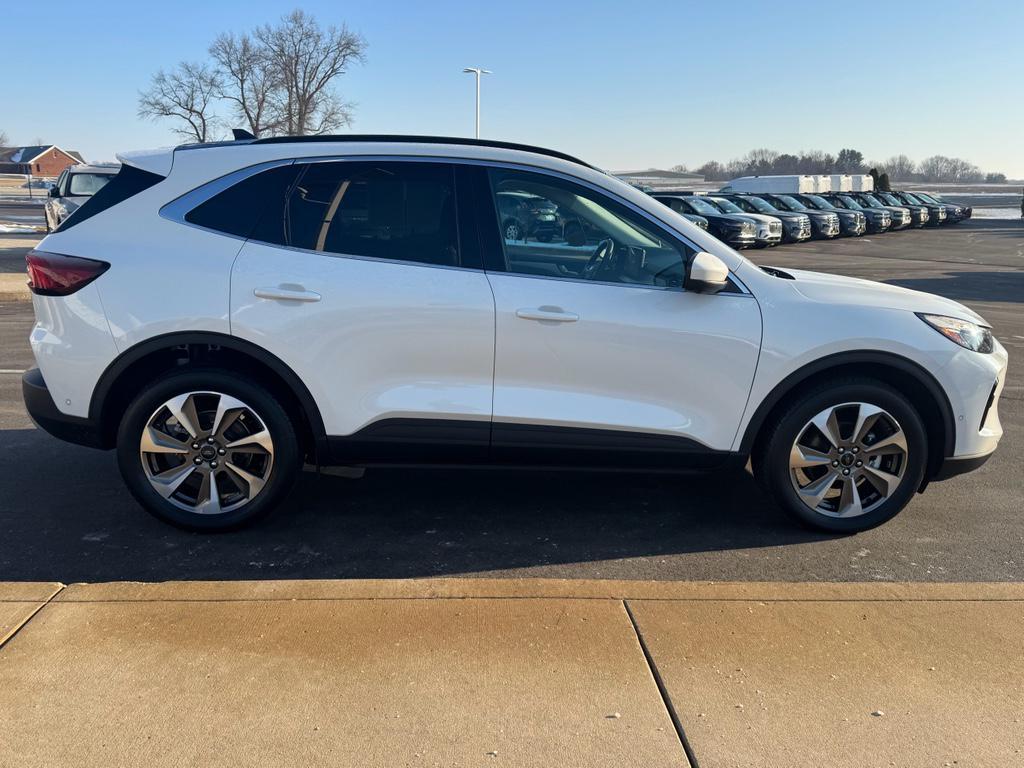 used 2023 Ford Escape car, priced at $30,405