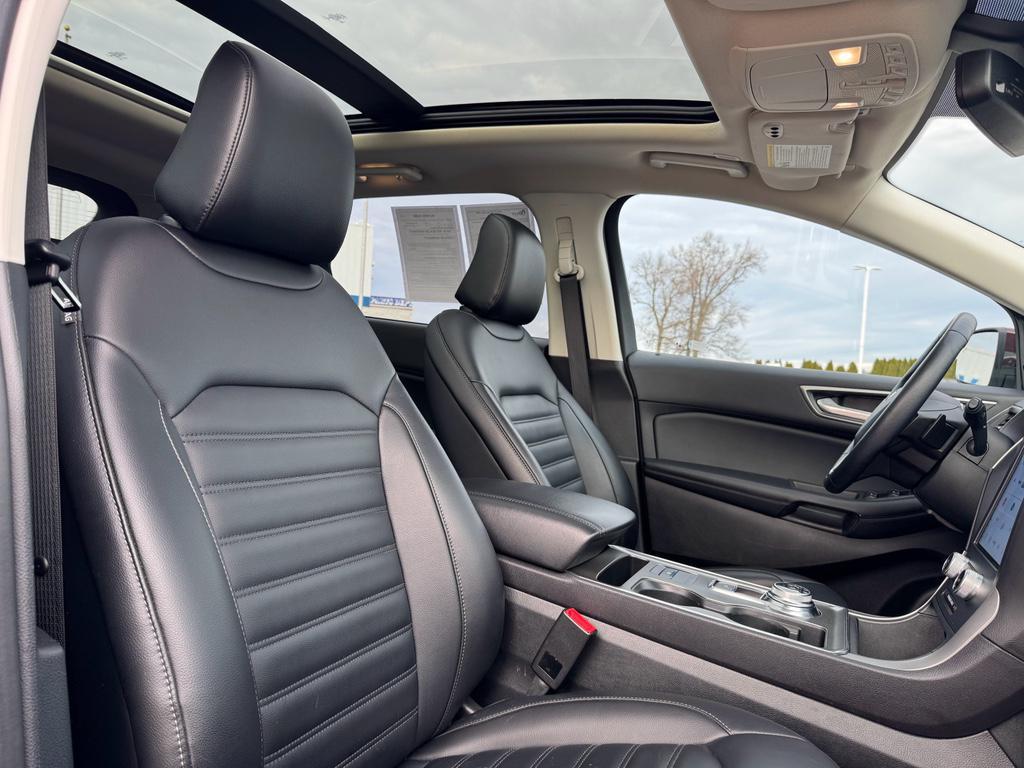 used 2022 Ford Edge car, priced at $25,559