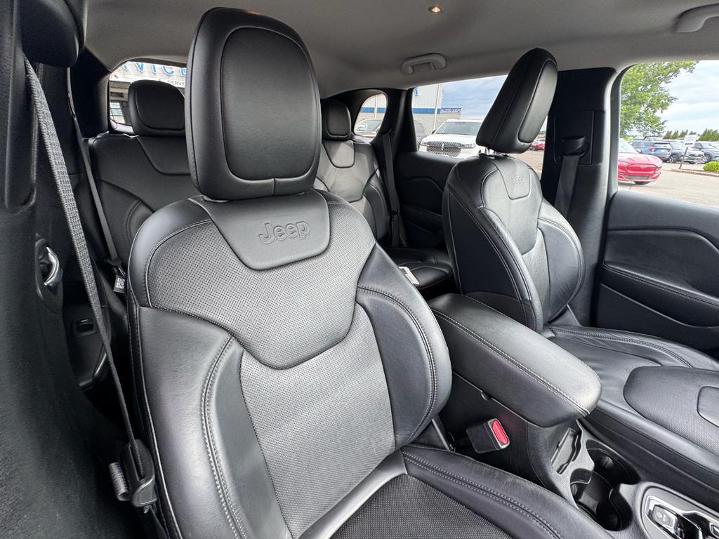 used 2020 Jeep Cherokee car, priced at $18,025