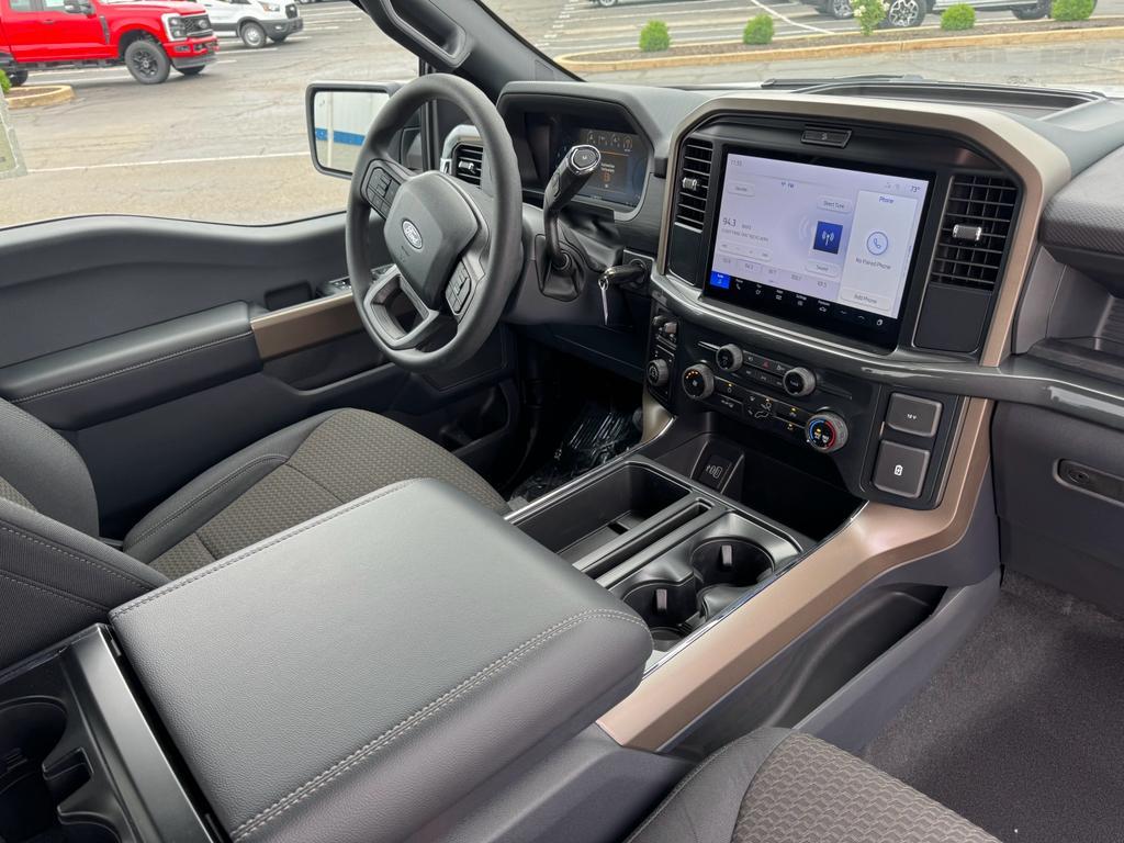 new 2025 Ford F-150 car, priced at $50,252