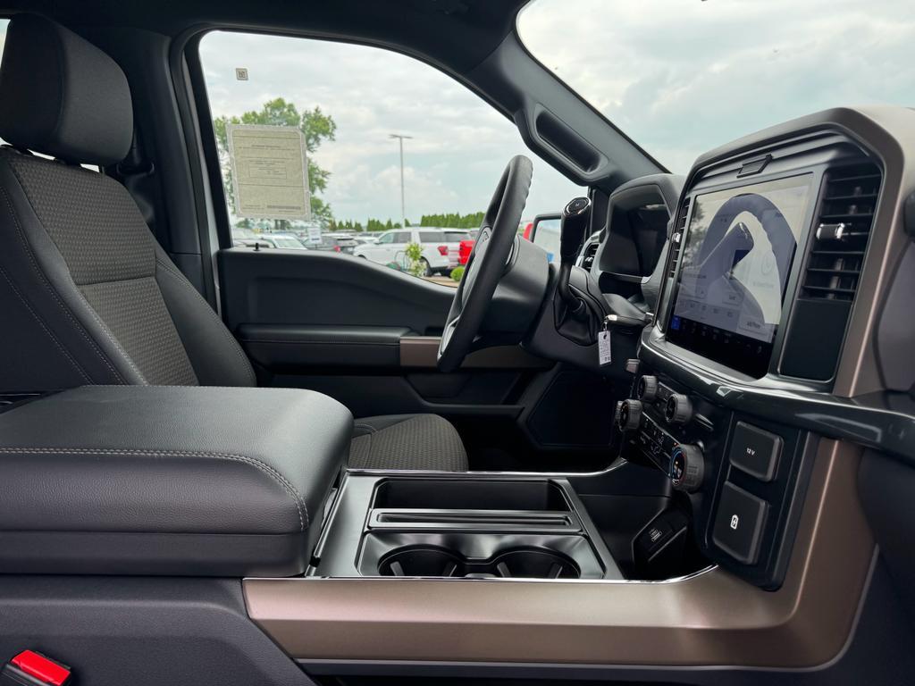 new 2025 Ford F-150 car, priced at $50,252