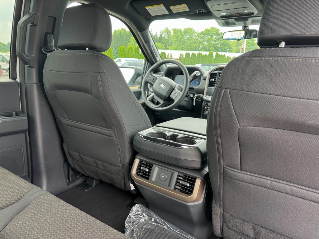 new 2025 Ford F-150 car, priced at $50,252