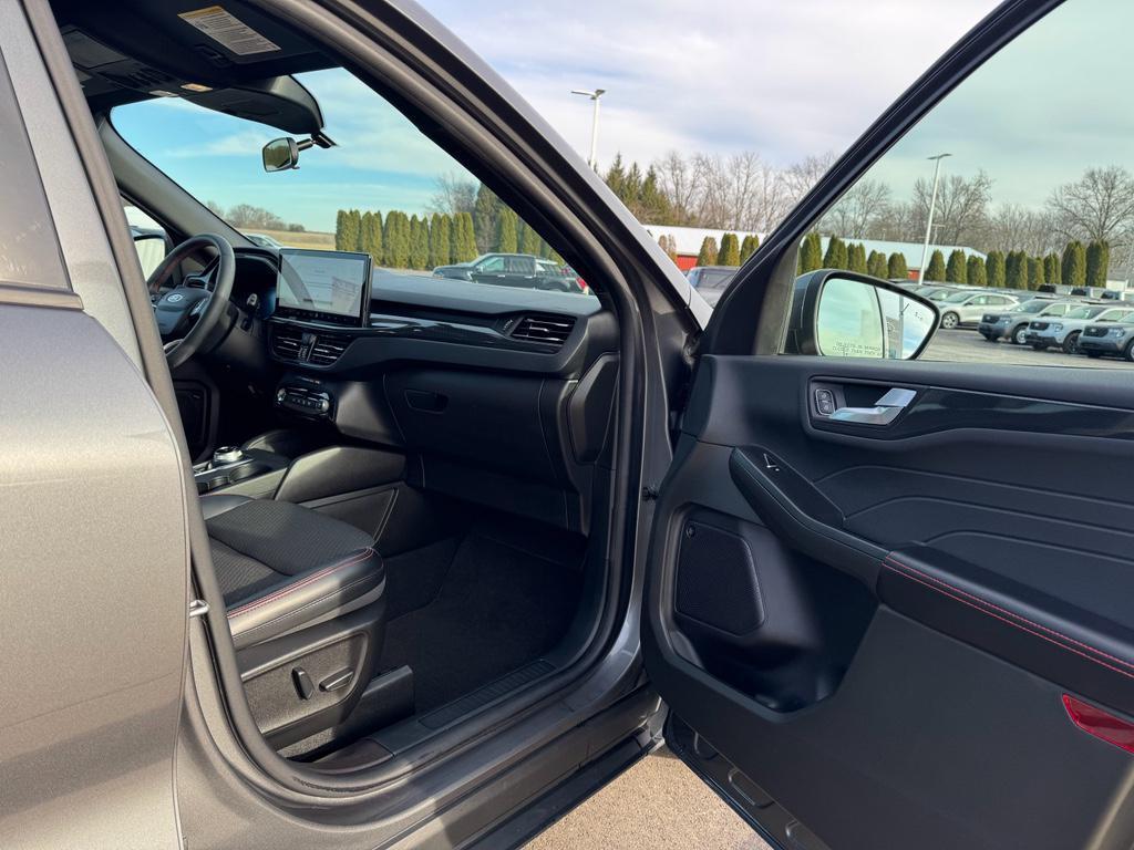 used 2023 Ford Escape car, priced at $26,810