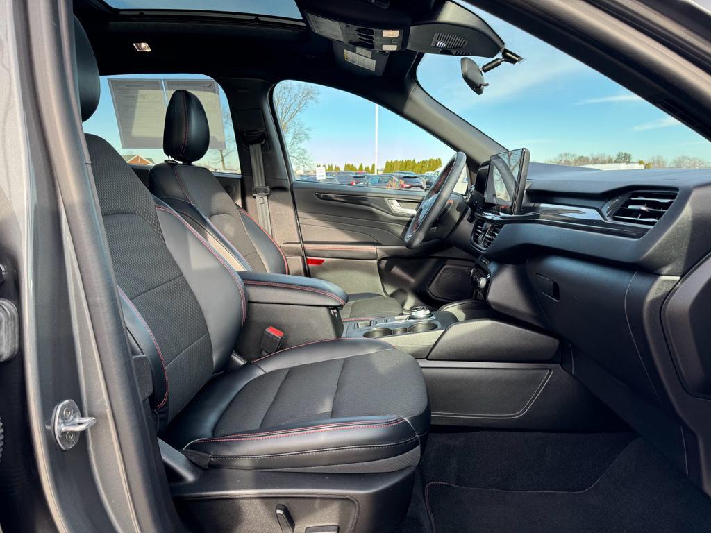 used 2023 Ford Escape car, priced at $26,810