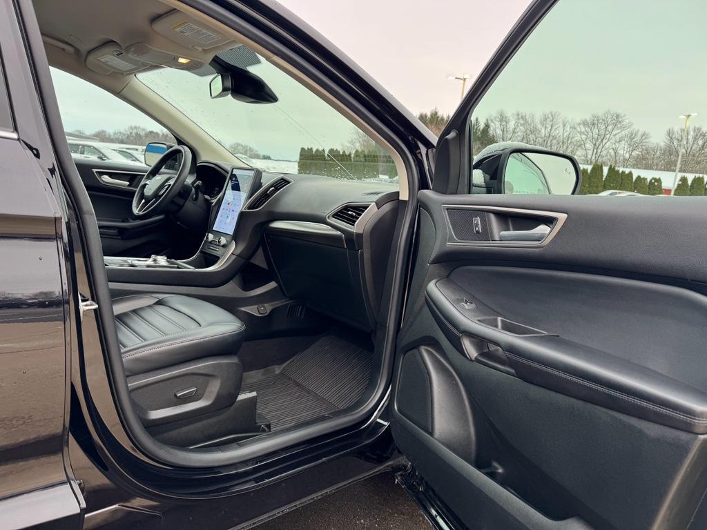 used 2022 Ford Edge car, priced at $24,911