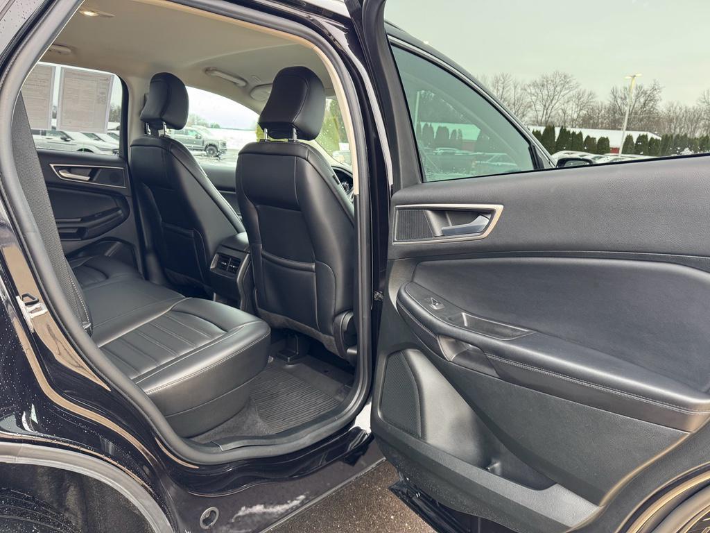 used 2022 Ford Edge car, priced at $24,911