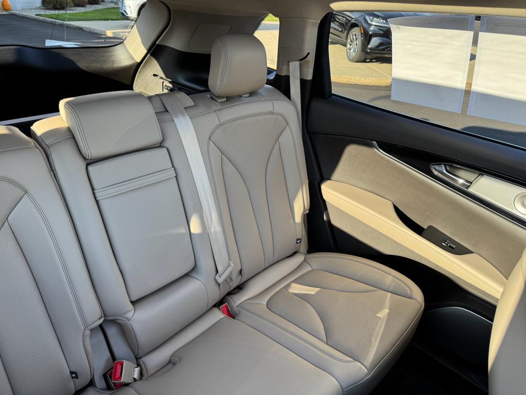 used 2023 Lincoln Nautilus car, priced at $37,459