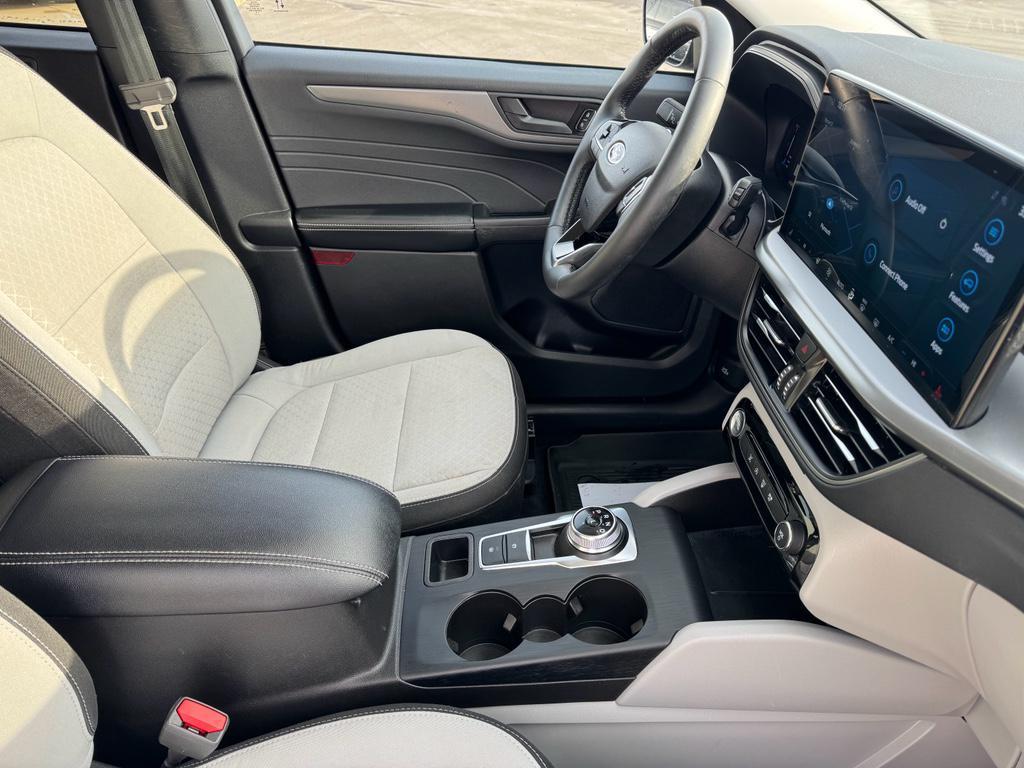 used 2024 Ford Escape car, priced at $22,150