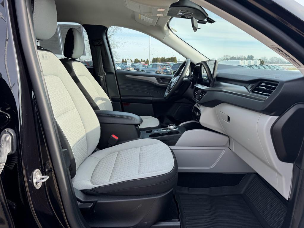 used 2024 Ford Escape car, priced at $22,150