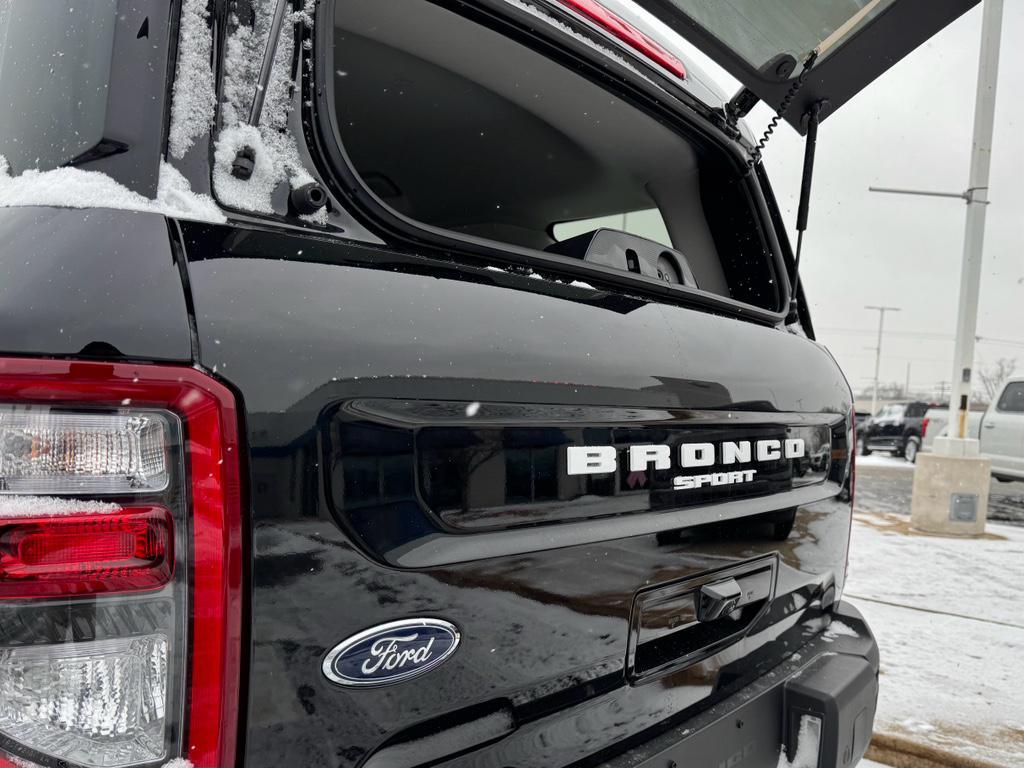 new 2025 Ford Bronco Sport car, priced at $35,325