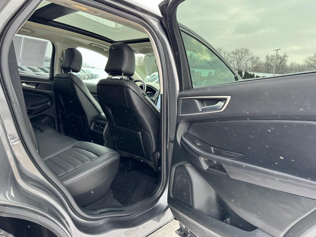 used 2022 Ford Edge car, priced at $26,898