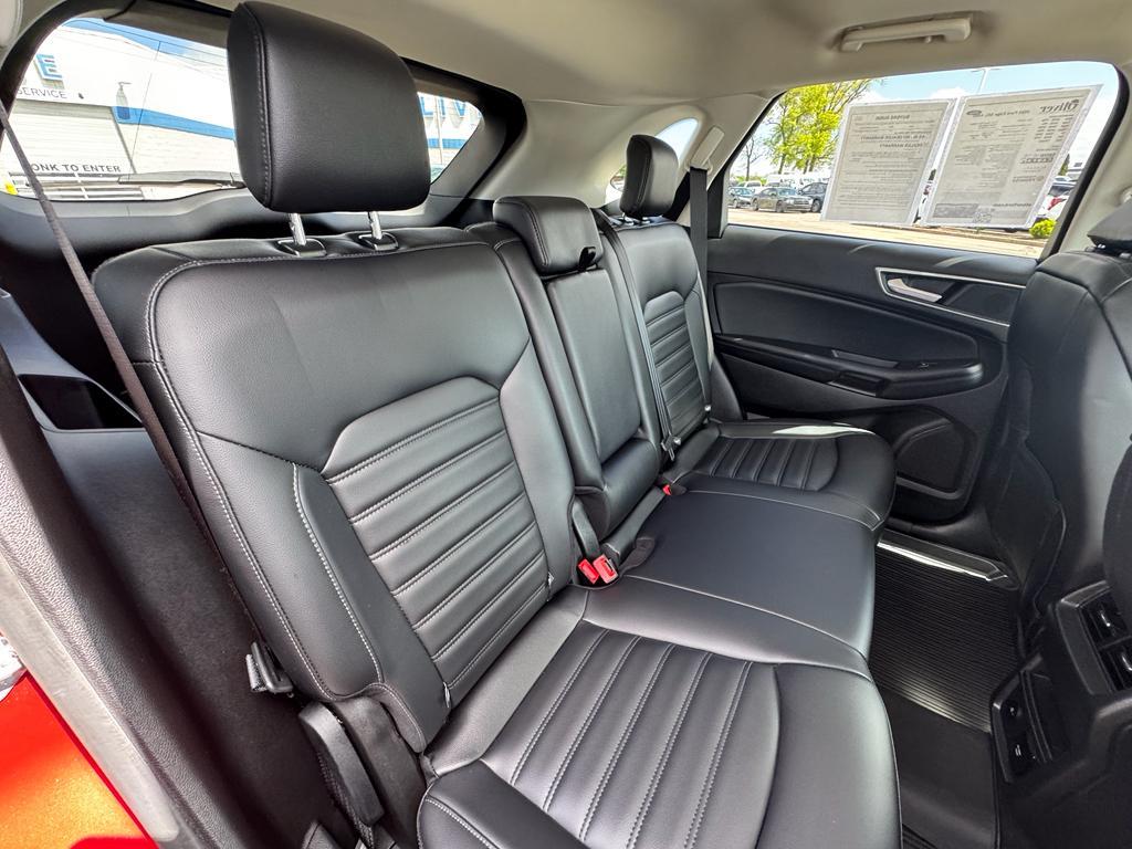 used 2024 Ford Edge car, priced at $28,068