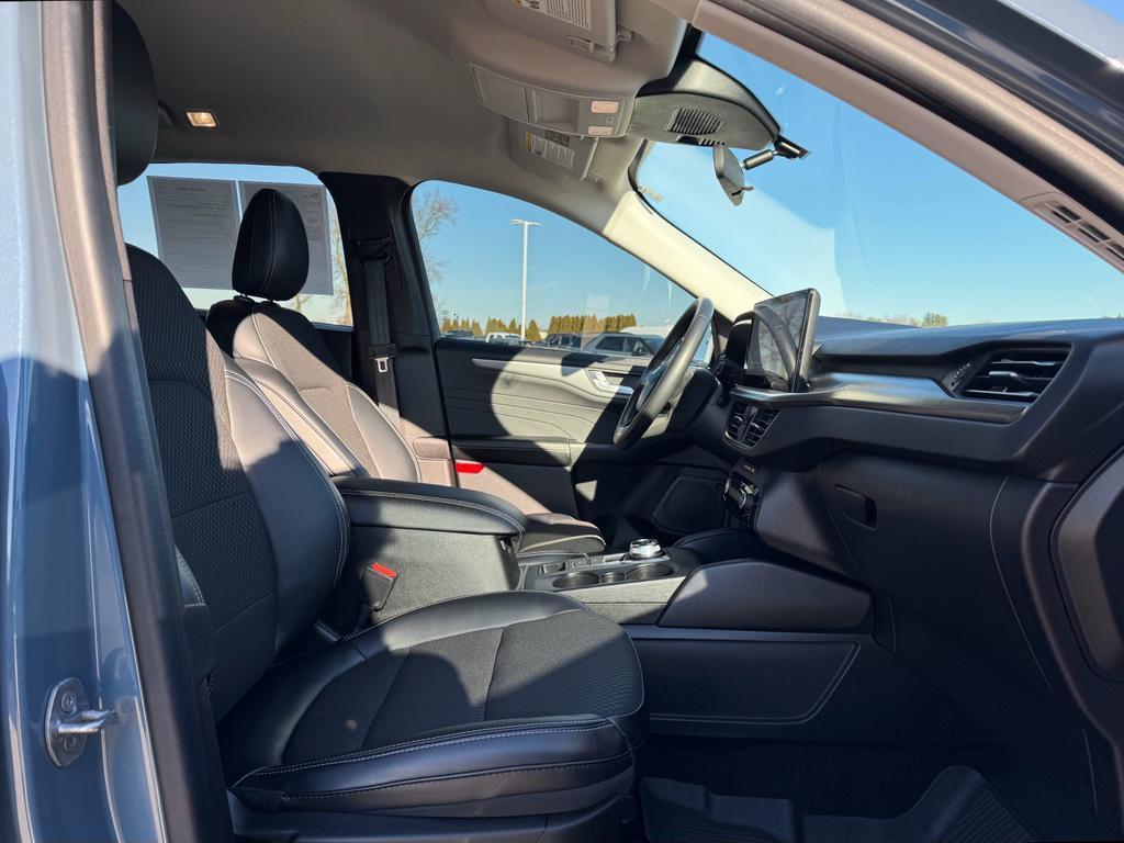 used 2023 Ford Escape PHEV car, priced at $27,120