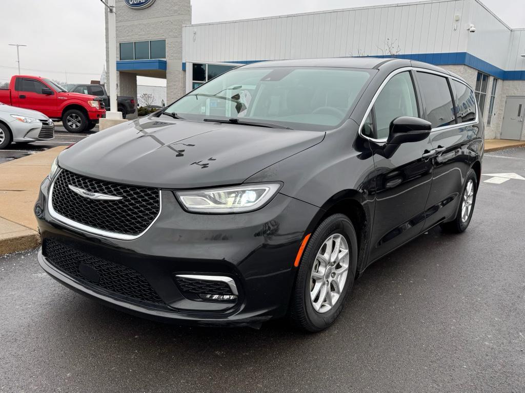 used 2023 Chrysler Pacifica car, priced at $25,834