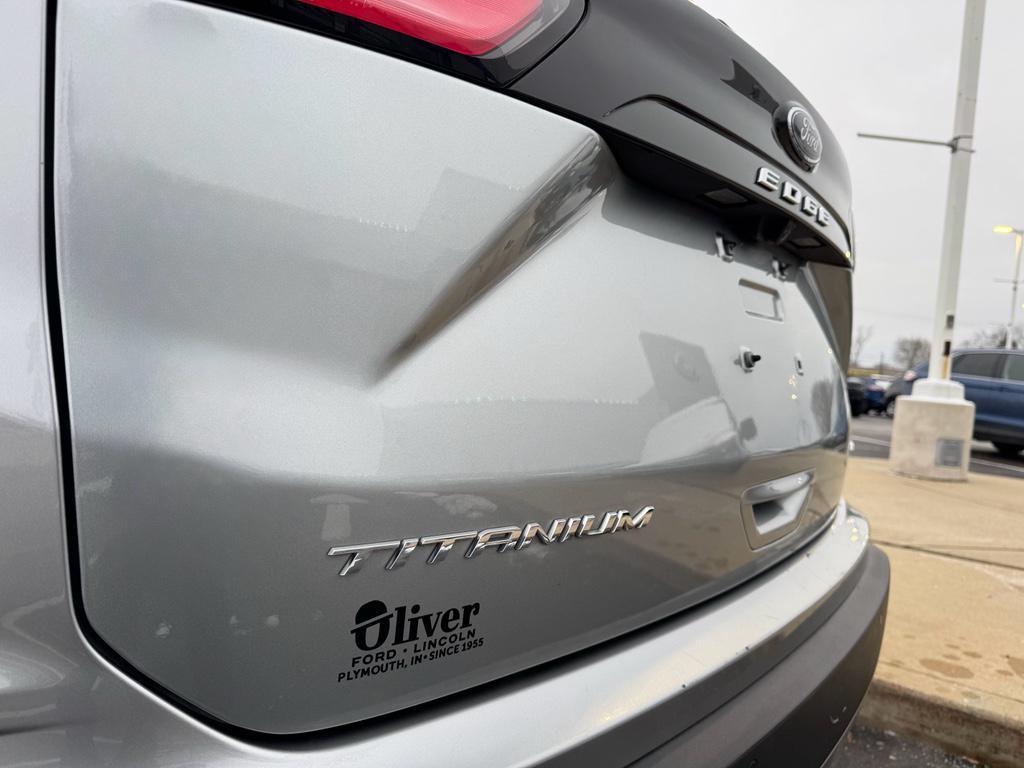 used 2024 Ford Edge car, priced at $25,019