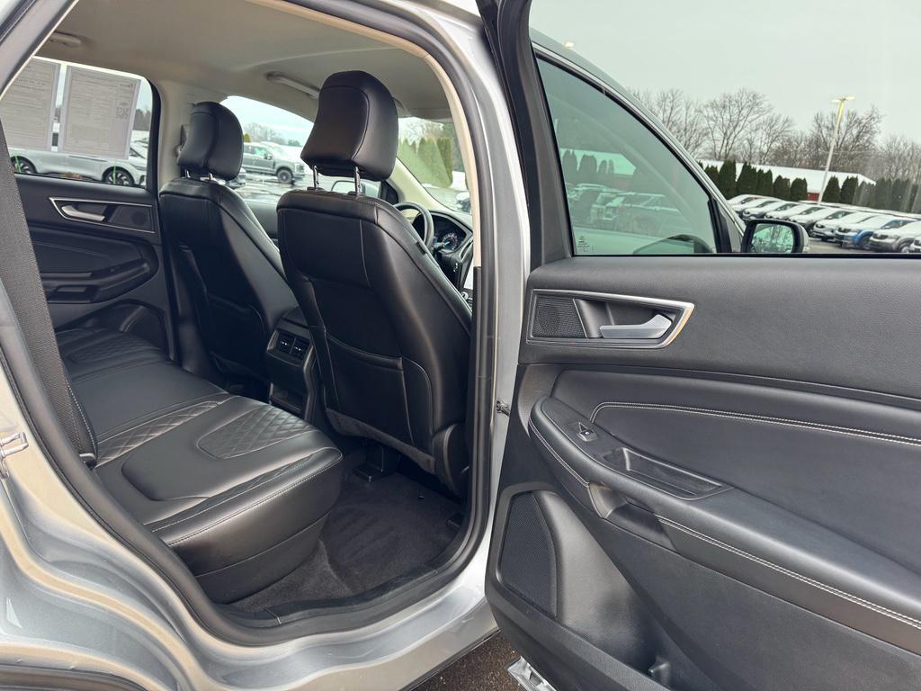 used 2024 Ford Edge car, priced at $25,019