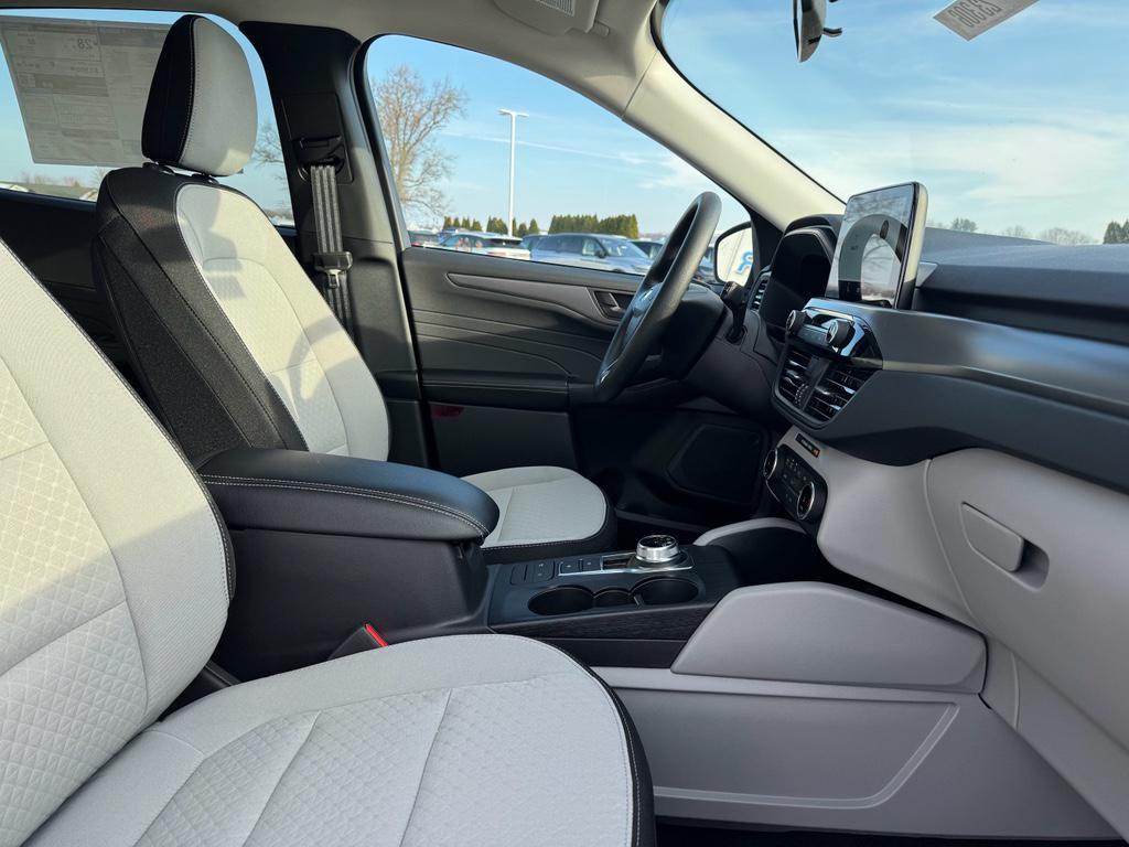 new 2025 Ford Escape car, priced at $29,150